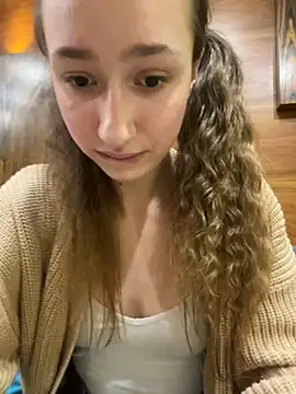 Lia  Love online show from 9, 12, 2024