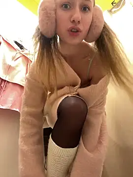 Lia  Love online show from 7, 1, 2025