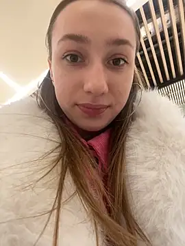 Lia  Love online show from 9, 1, 2025