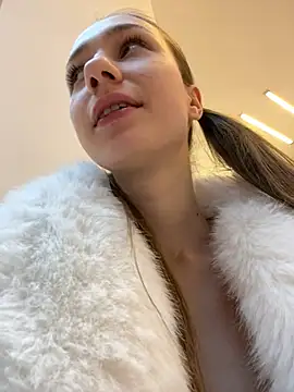 Lia  Love online show from 21, 1, 2025