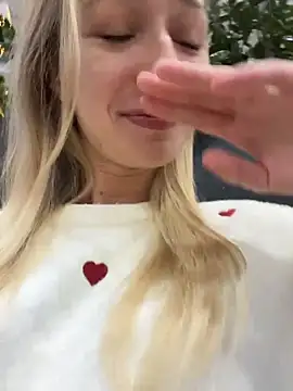 Lia  Love online show from 24, 11, 2025