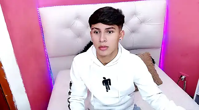Snapshot of will_star_x chatting on 11, 12, 2024 will star x online show from 11, 12, 2024