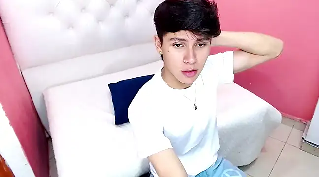 Snapshot of will_star_x chatting on 7, 1, 2025 will star x online show from 7, 1, 2025