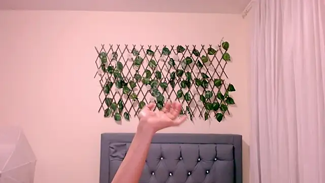 Snapshot of Kay_LustyWife chatting on 4, 12, 2024 Kay LustyWife online show from 4, 12, 2024