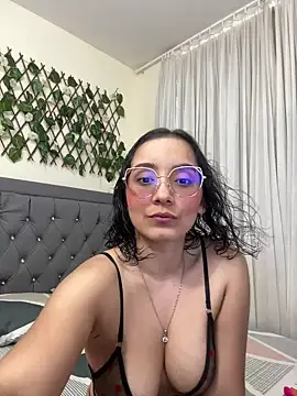 Snapshot of Kay_LustyWife chatting on 19, 2, 2025 Kay LustyWife online show from 19, 2, 2025