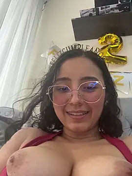 Snapshot of Kay_LustyWife chatting on 18, 3, 2025 Kay LustyWife online show from 18, 3, 2025