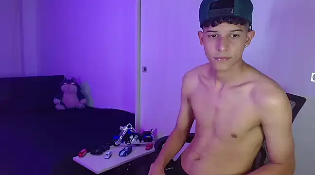 Snapshot of LiamGadiell chatting on 9, 2, 2025 LiamGadiell online show from 9, 2, 2025