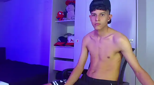 Snapshot of LiamGadiell chatting on 17, 2, 2025 LiamGadiell online show from 17, 2, 2025