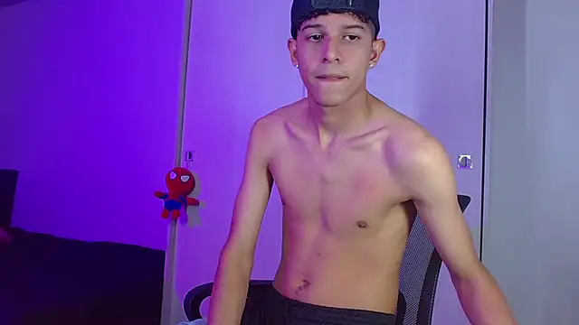 Snapshot of LiamGadiell chatting on 22, 2, 2025 LiamGadiell online show from 22, 2, 2025