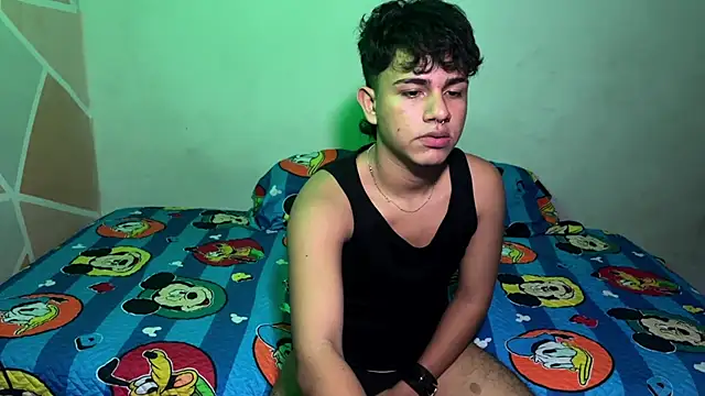 Snapshot of neit04 chatting on 19, 9, 2025 neit04 online show from 19, 9, 2025