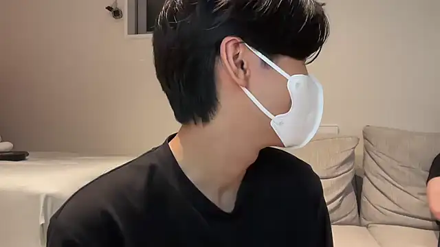 Snapshot of Lio_kun chatting on 23, 10, 2025 Lio kun online show from 23, 10, 2025