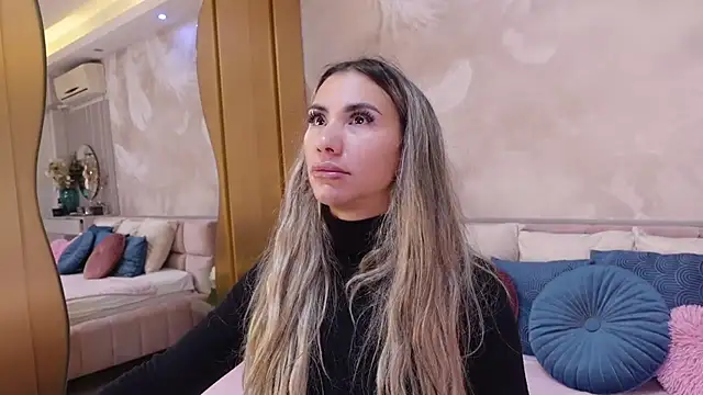 JullyBlair online show from 8, 10, 2025