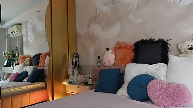 JullyBlair online show from 29, 5, 2026