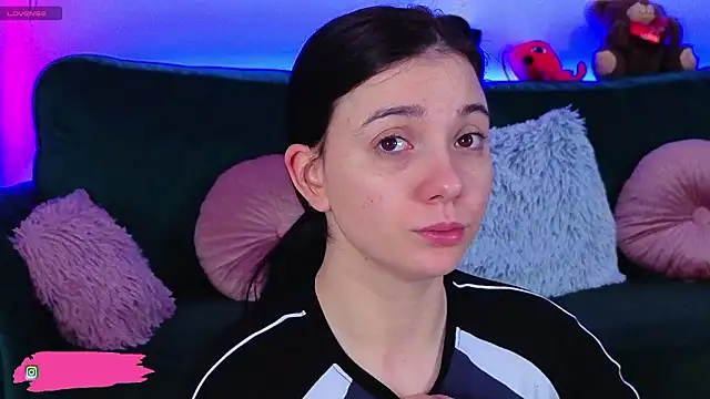 AveryWillow online show from 23, 3, 2026