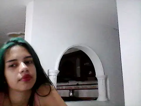 Snapshot of IvyLayla_ chatting on 29, 1, 2025 IvyLayla online show from 29, 1, 2025