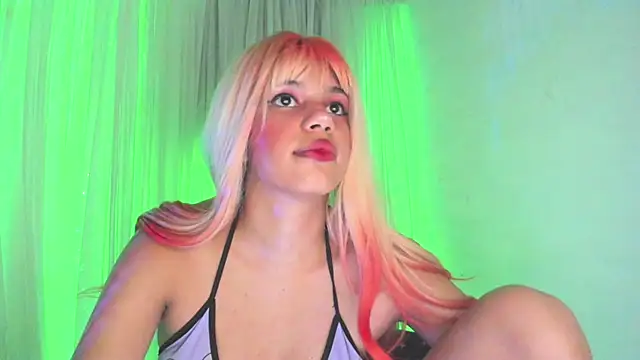 Snapshot of IvyLayla_ chatting on 16, 3, 2025 IvyLayla online show from 16, 3, 2025