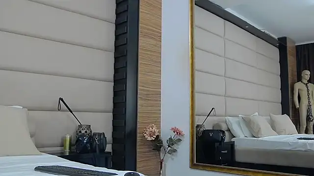 Snapshot of ClaraEcho chatting on 11, 12, 2024 ClaraEcho online show from 11, 12, 2024