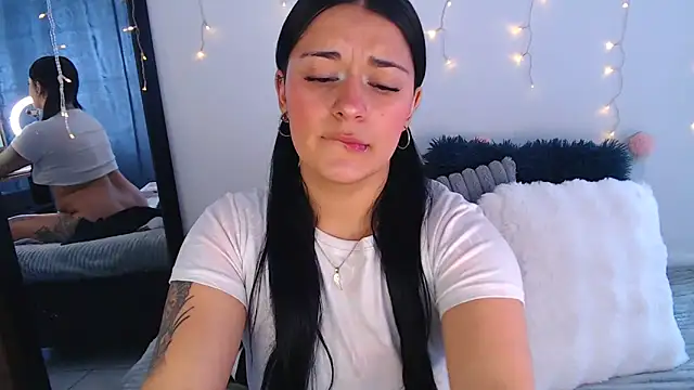 Snapshot of Samanta_james19 chatting on 9, 2, 2026 Samanta james19 online show from 9, 2, 2026