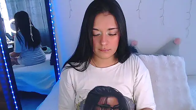 Snapshot of Samanta_james19 chatting on 2, 4, 2026 Samanta james19 online show from 2, 4, 2026