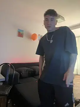 LCarreraa online show from 25, 4, 2026