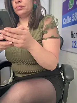 Snapshot of NATHALIA-28_ chatting on 17, 12, 2025 NATHALIA-28 online show from 17, 12, 2025