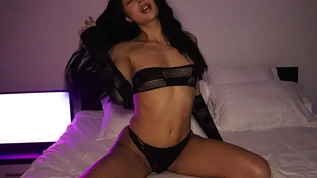 IvyKaelani online show from 2, 2, 2026