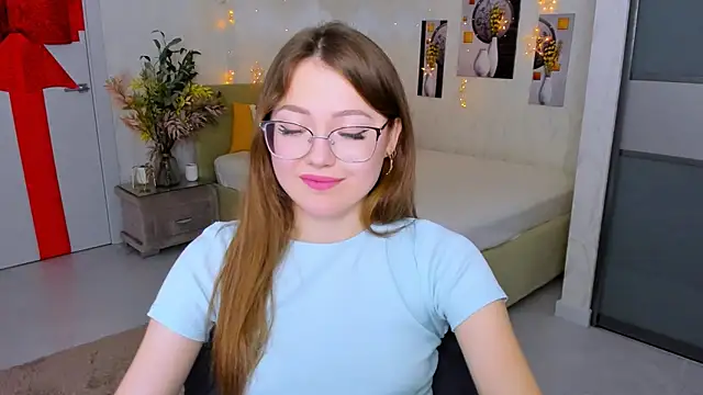 Snapshot of SereneFlame chatting on 10, 2, 2025 SereneFlame online show from 10, 2, 2025