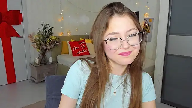 Snapshot of SereneFlame chatting on 10, 2, 2025 SereneFlame online show from 10, 2, 2025