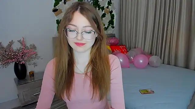 Snapshot of SereneFlame chatting on 16, 2, 2025 SereneFlame online show from 16, 2, 2025