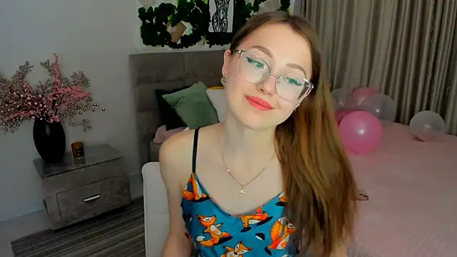 Snapshot of SereneFlame chatting on 18, 2, 2025 SereneFlame online show from 18, 2, 2025