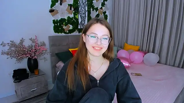 Snapshot of SereneFlame chatting on 3, 3, 2025 SereneFlame online show from 3, 3, 2025