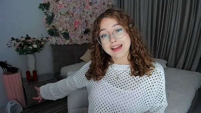 Snapshot of SereneFlame chatting on 23, 9, 2025 SereneFlame online show from 23, 9, 2025