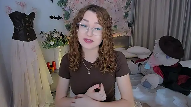 Snapshot of SereneFlame chatting on 3, 11, 2025 SereneFlame online show from 3, 11, 2025