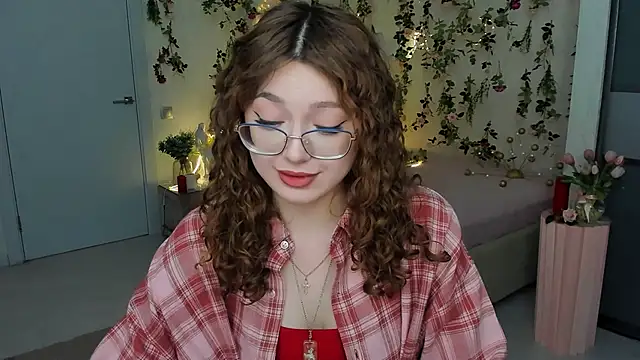 Snapshot of SereneFlame chatting on 9, 2, 2026 SereneFlame online show from 9, 2, 2026