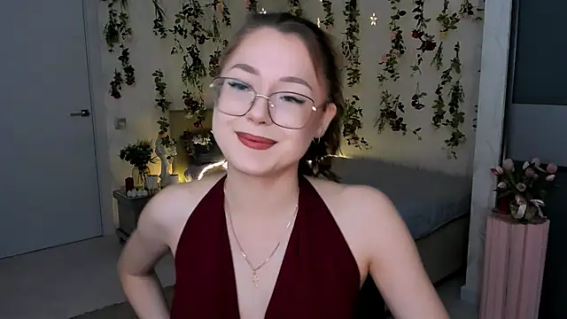 SereneFlame online show from 28, 4, 2026