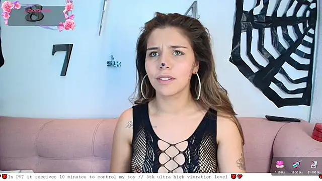 Snapshot of 1Sloppy_Fox4 chatting on 26, 10, 2025 1Sloppy Fox4 online show from 26, 10, 2025