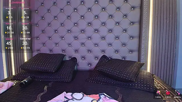 CAMILA JHONS online show from 28, 1, 2025