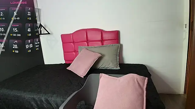 ScarleetJhonson  online show from 11, 3, 2025