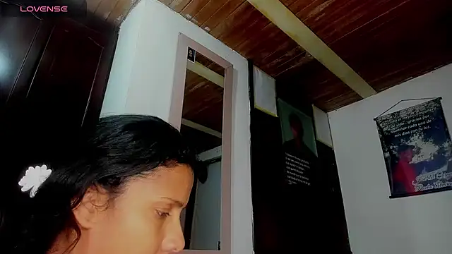 Nenita Hot  online show from 5, 10, 2025