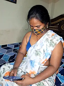 Snapshot of anitha906 chatting on 13, 3, 2025 anitha906 online show from 13, 3, 2025