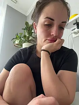 Snapshot of AmiLavs chatting on 8, 3, 2026 AmiLavs online show from 8, 3, 2026