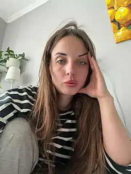 Snapshot of AmiLavs chatting on 2, 4, 2026 AmiLavs online show from 2, 4, 2026