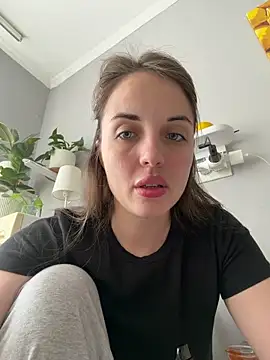 Snapshot of AmiLavs chatting on 9, 4, 2026 AmiLavs online show from 9, 4, 2026