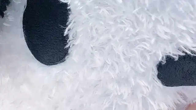 chloe-01 online show from 13, 3, 2025