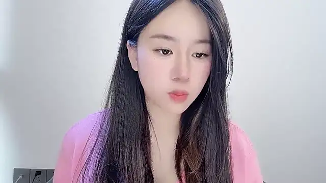 chloe-01 online show from 25, 11, 2025