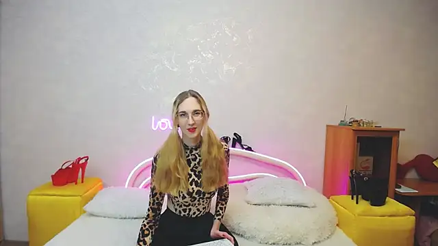 KlaryBrait online show from 15, 3, 2025