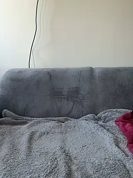 Mia harmati online show from 14, 3, 2026