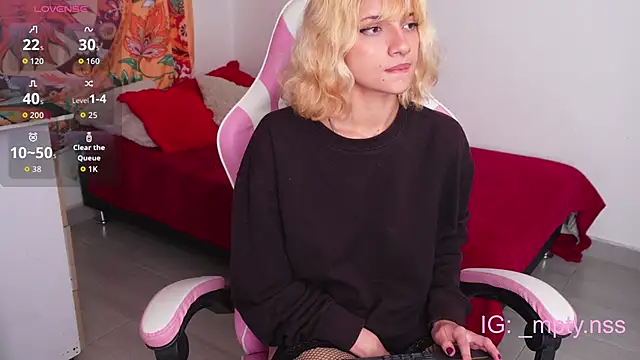 HiScarlett online show from 23, 9, 2025