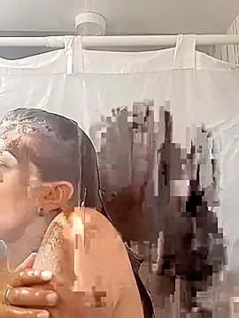 Snapshot of Anamaria-24 chatting on 8, 4, 2026 Anamaria-24 online show from 8, 4, 2026