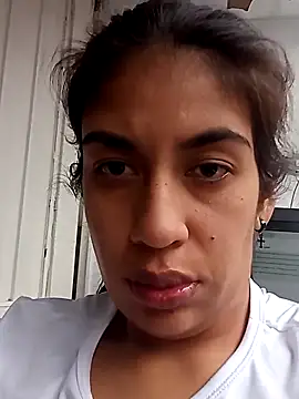 Snapshot of Anamaria-24 chatting on 5, 5, 2026 Anamaria-24 online show from 5, 5, 2026